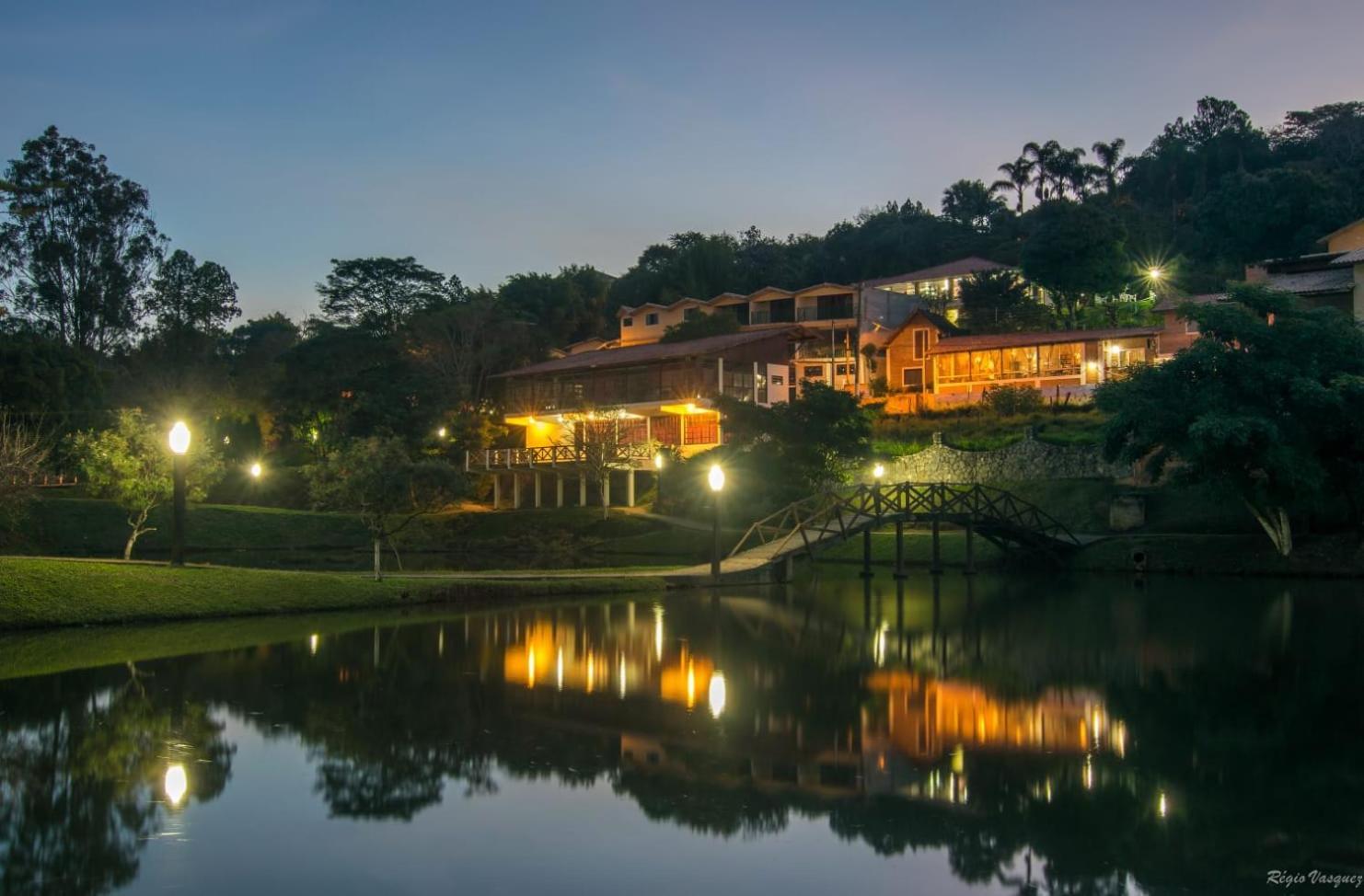 Hospedagem Vila Rica - 500M Do Centro De Cunha Sp Buitenkant foto